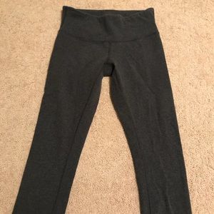 Lululemon gray crop leggings